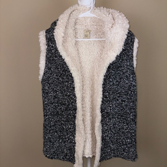 Escio Black/Gray Hooded Vest with Sparkle Sequins and Cream Sherpa Like Lining - Picture 1 of 9